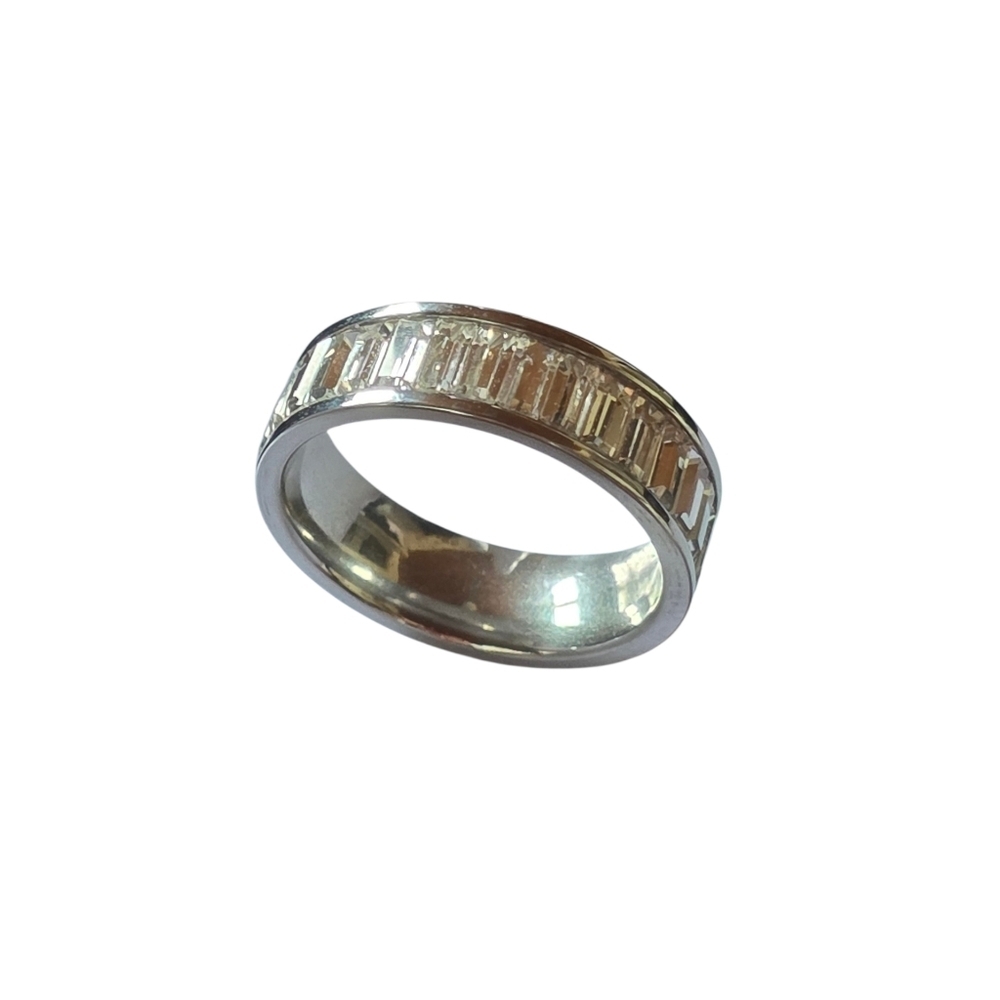 New Women's Stainless Steel With Cubiz Zirconia Ring Size 7 - Picture 6 of 6